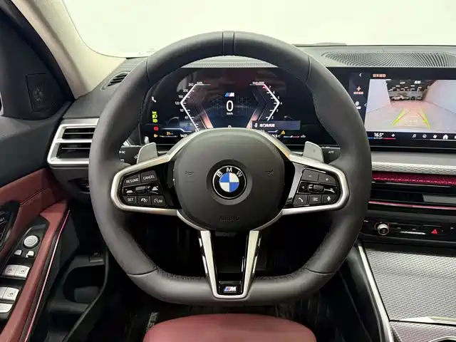 BMW 3 Series 2025 — фото 18