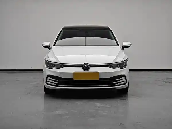 Volkswagen Golf 2024