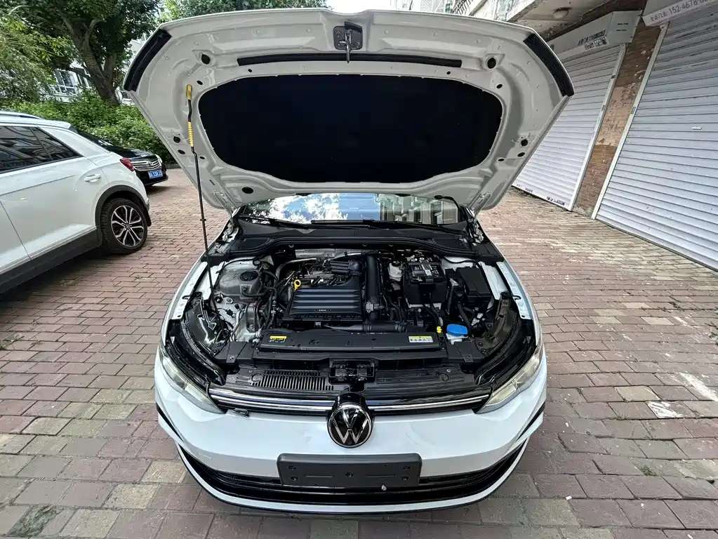 Volkswagen Golf 2023
