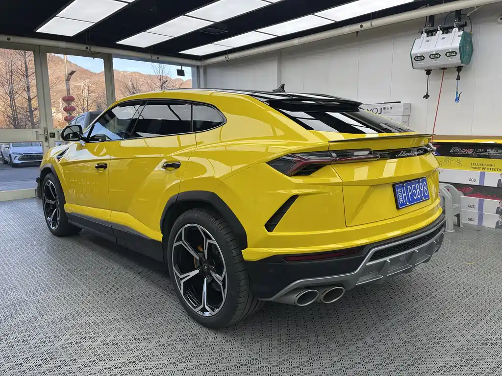 Lamborghini Urus 2021 — фото 2