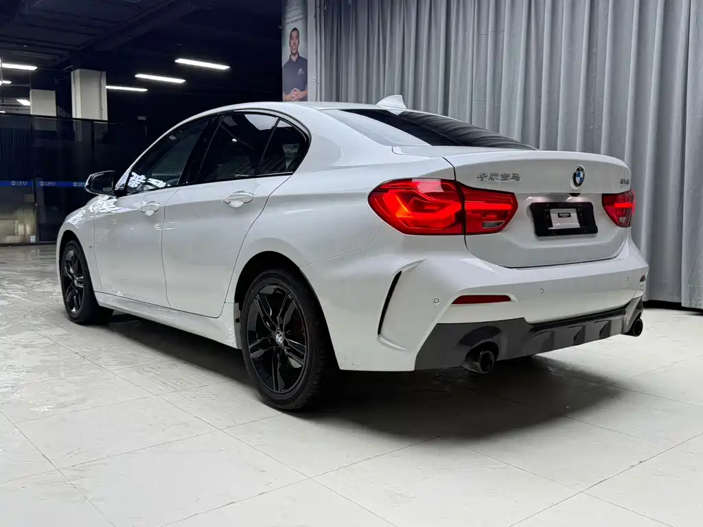 BMW 1 Series 2022