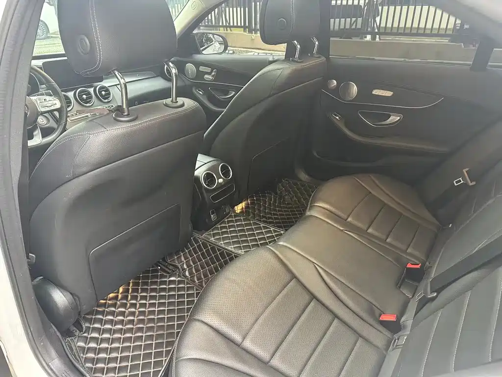 Mercedes-Benz C-Class 2021