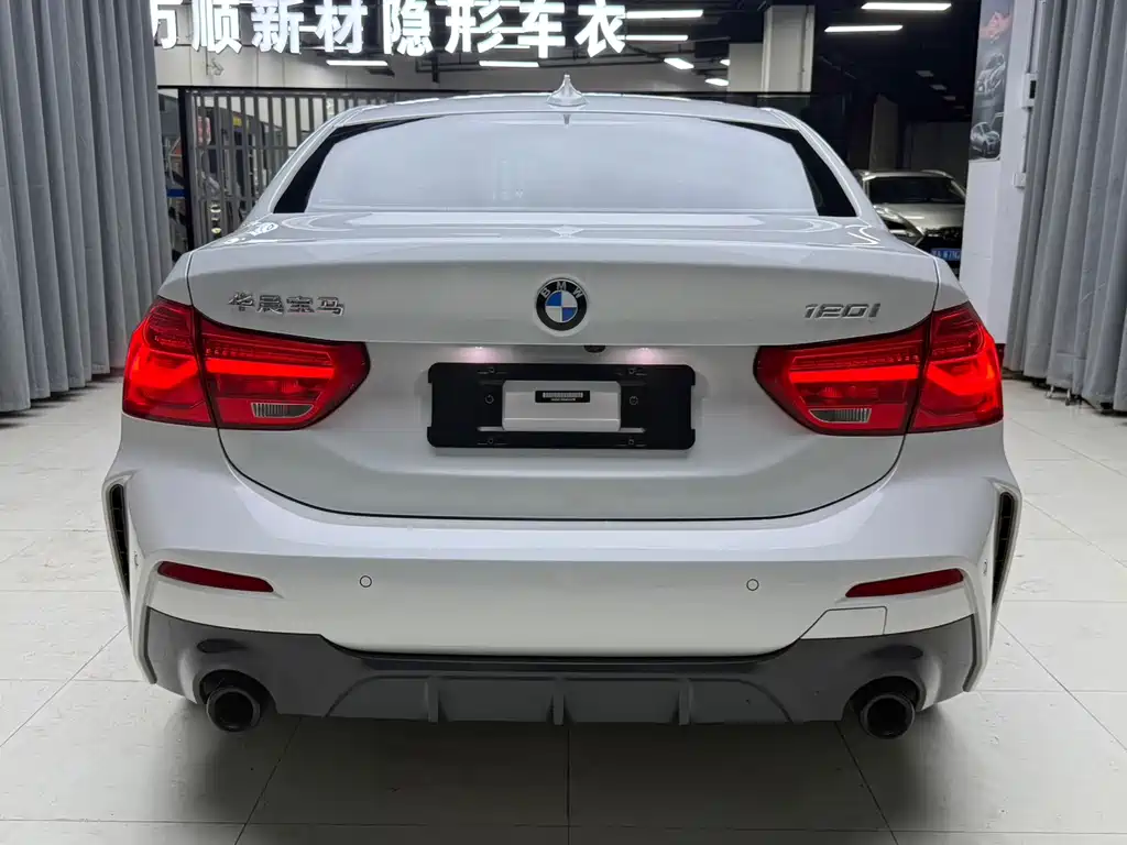 BMW 1 Series 2022