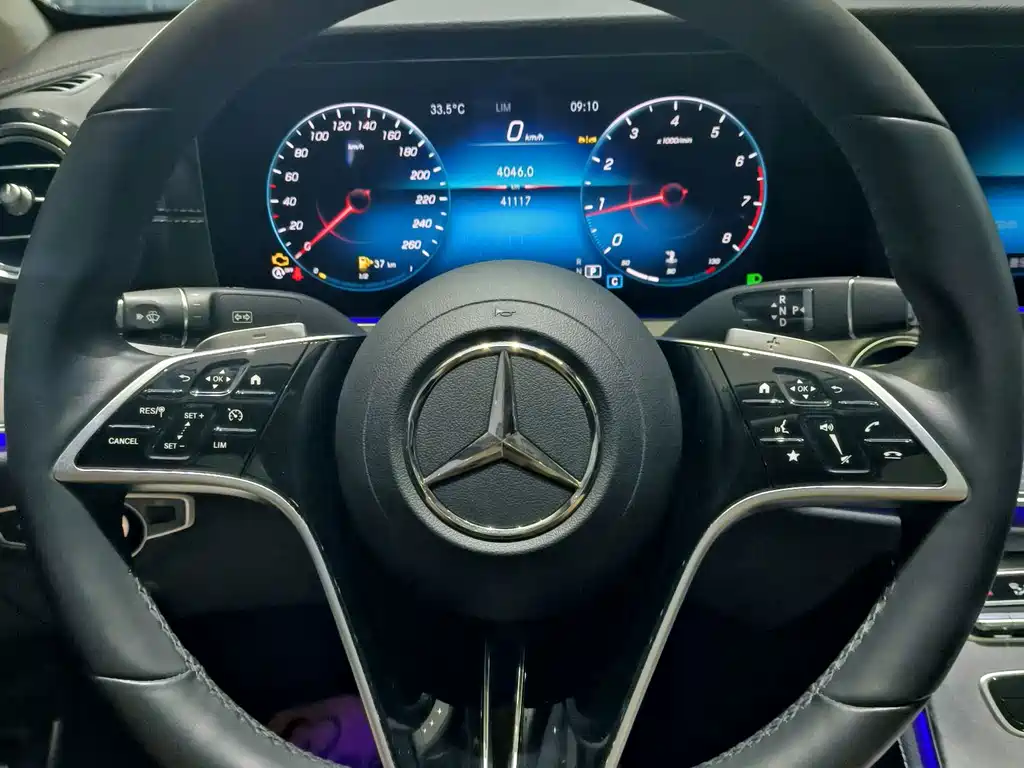 Mercedes-Benz E-Class 2023 — фото 5