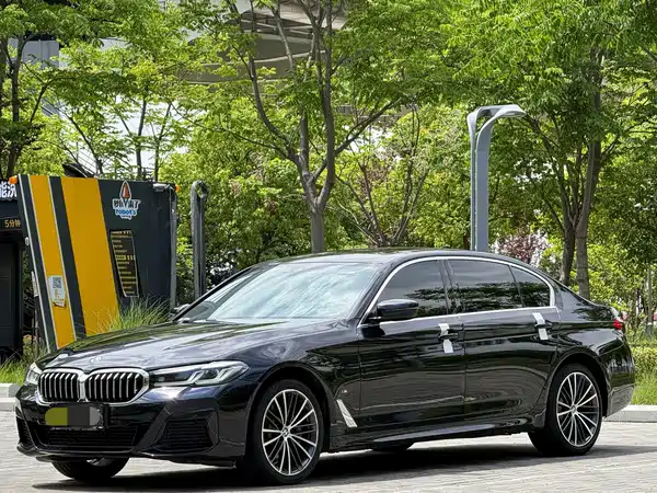 BMW 5 Series 2023