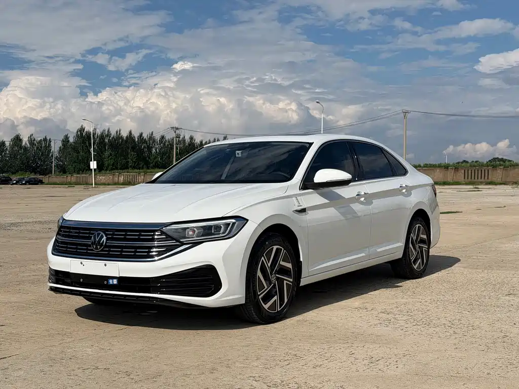 Volkswagen Sagitar 2022