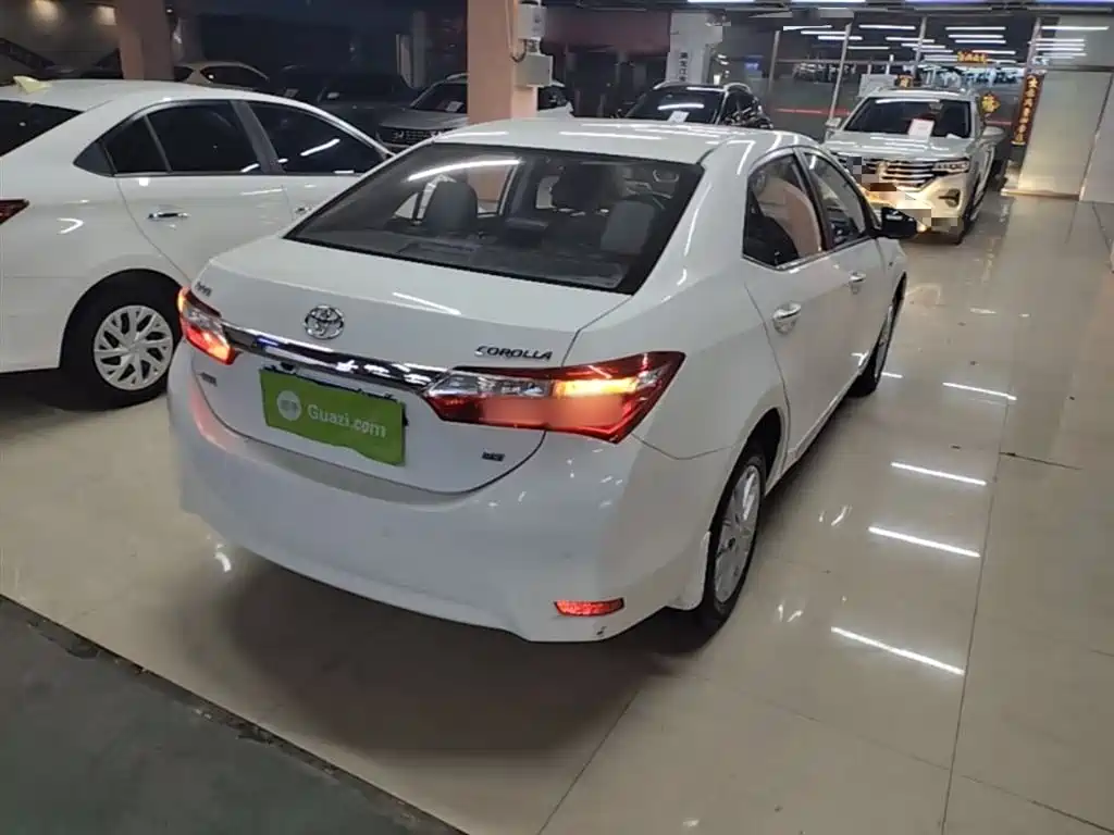 Toyota Corolla 2015 — фото 7