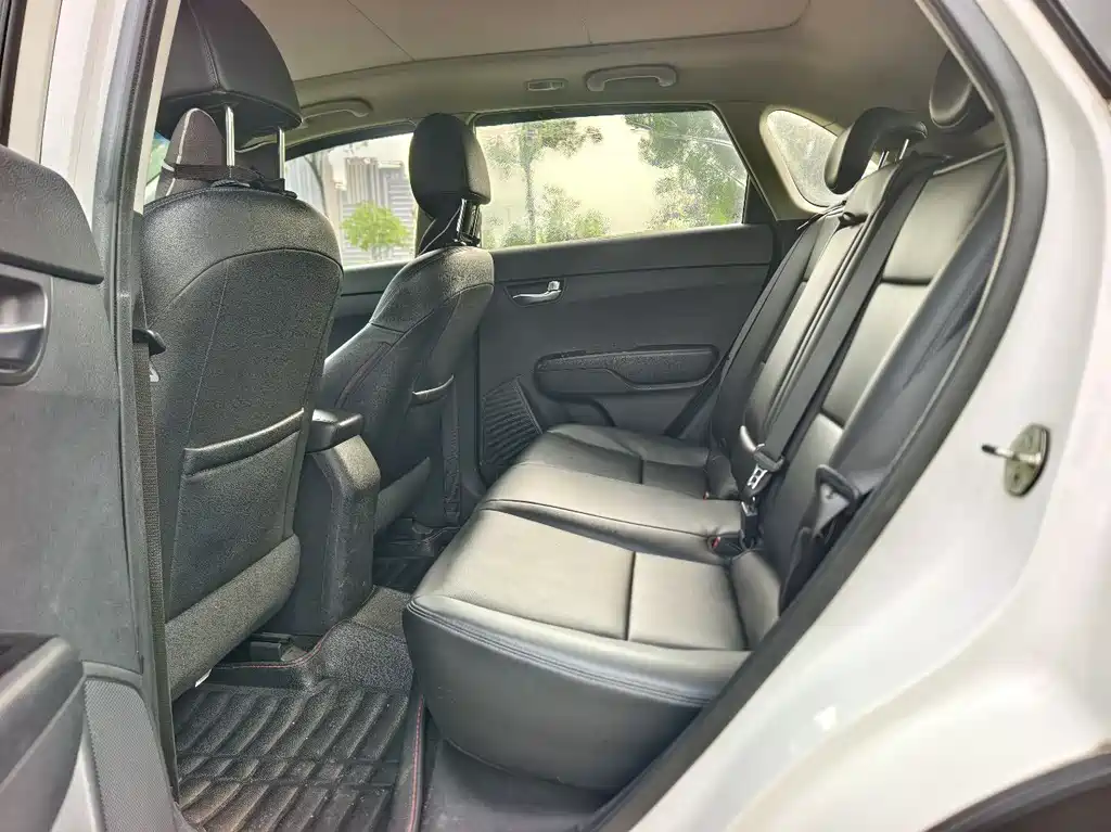 Kia KX3 2015 — фото 8