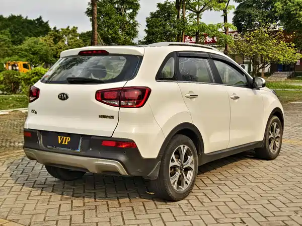 Kia KX3 2015