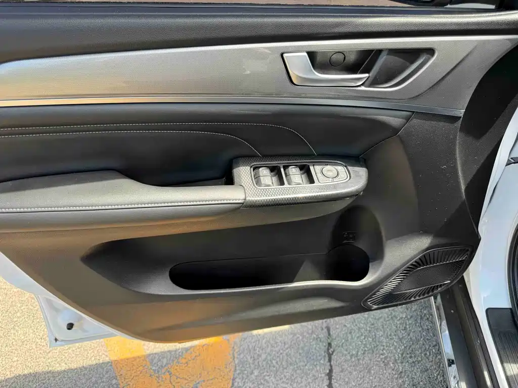 Haval M6 2022 — фото 15