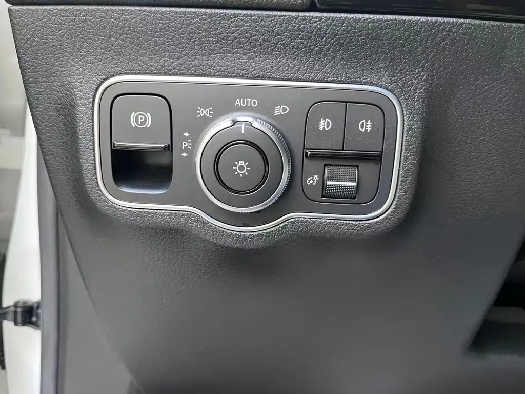 Mercedes-Benz GLA 2020