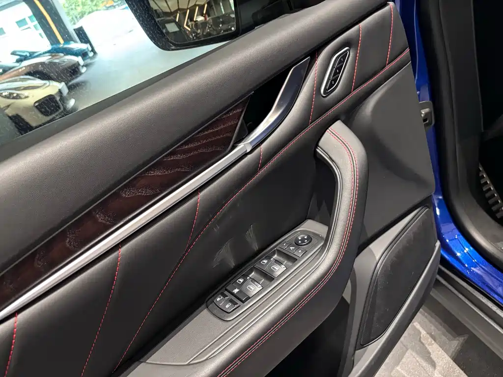 Maserati Levante 2021 — фото 17