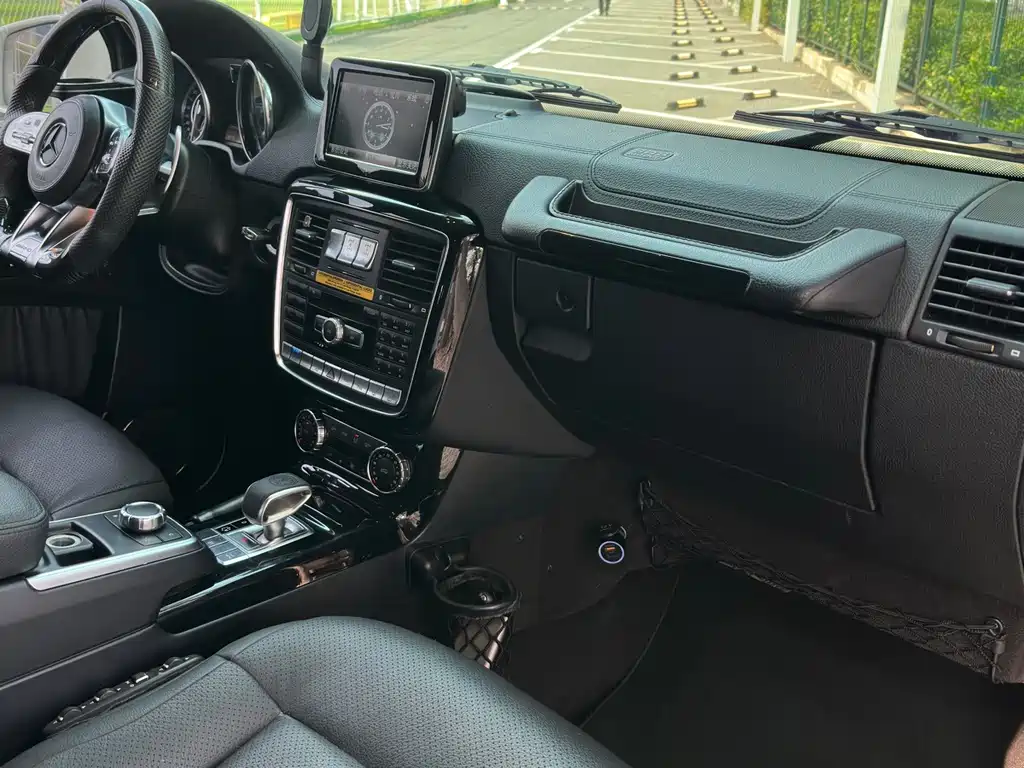 Mercedes-Benz G-Class AMG 2015 — фото 12