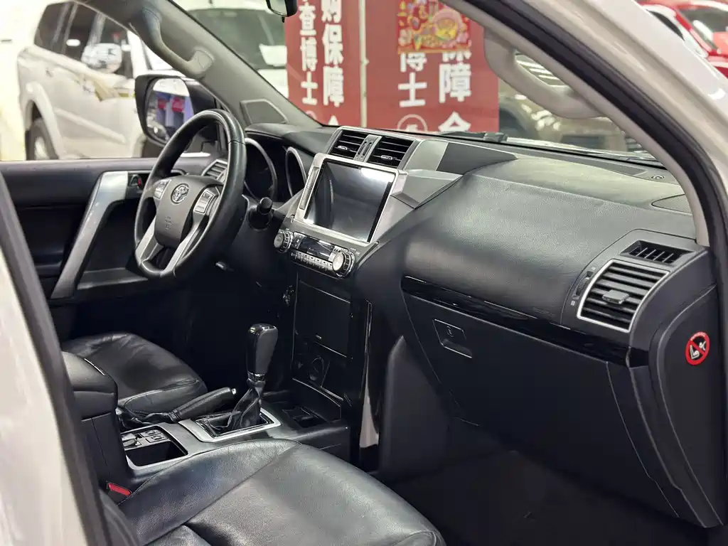 Toyota Prado 2017 — фото 14