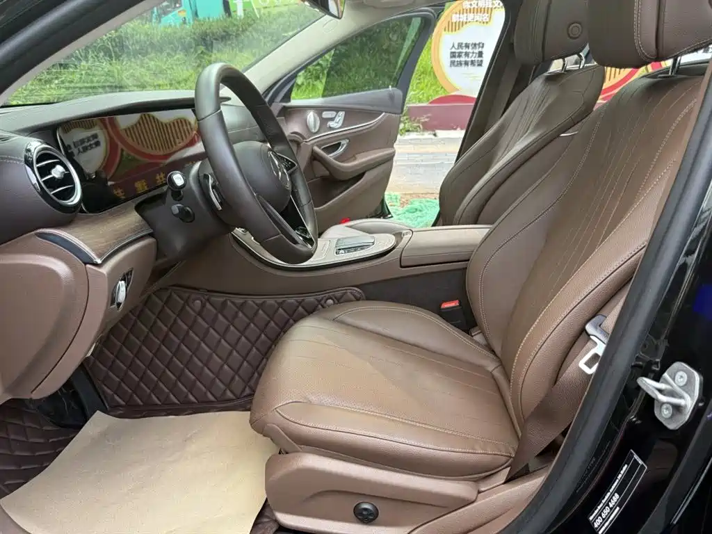 Mercedes-Benz E-Class 2022 — фото 13
