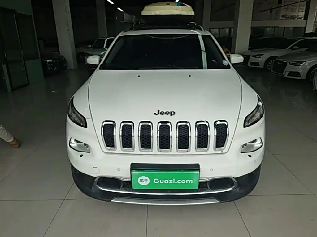 Jeep Cherokee 2016 — фото 3