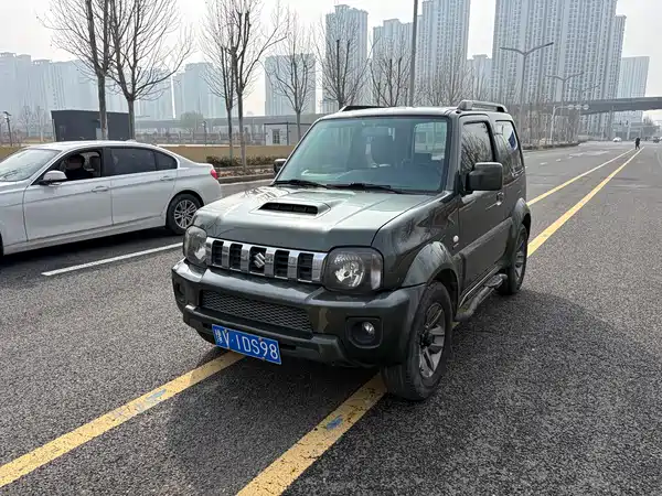 Suzuki Jimny 2015