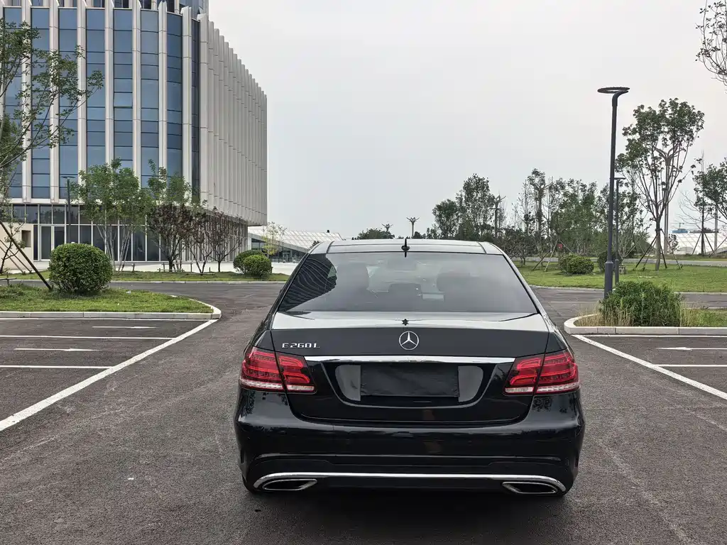 Mercedes-Benz E-Class 2016