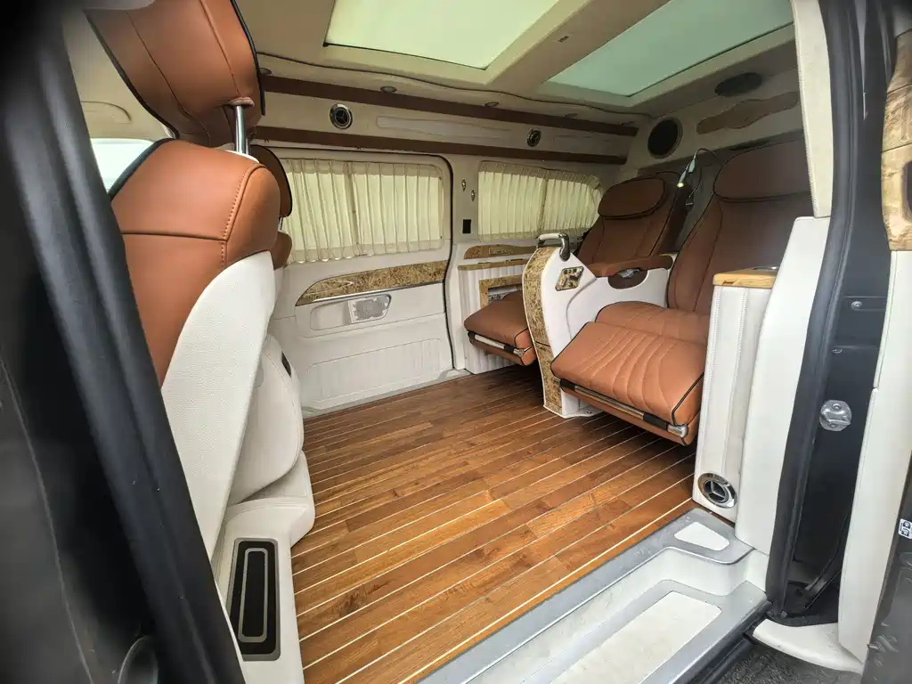 Mercedes-Benz V-Class 2020 — фото 3