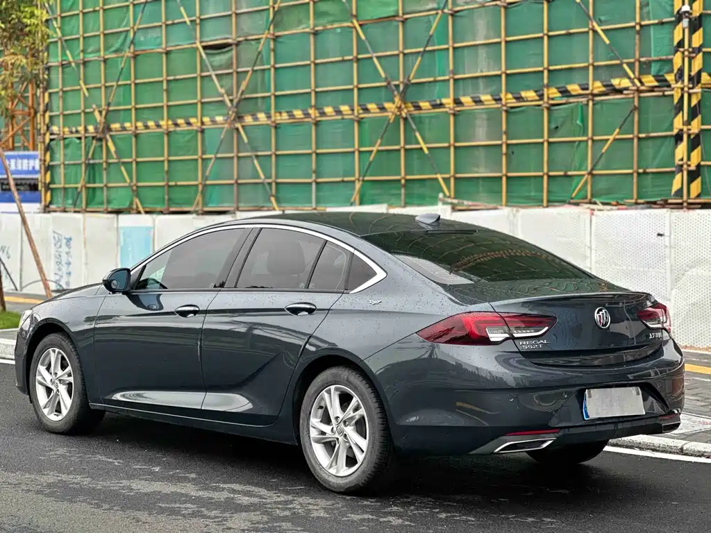 Buick Regal 2020 — фото 14