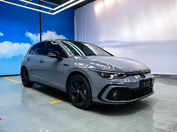Volkswagen Golf 2021