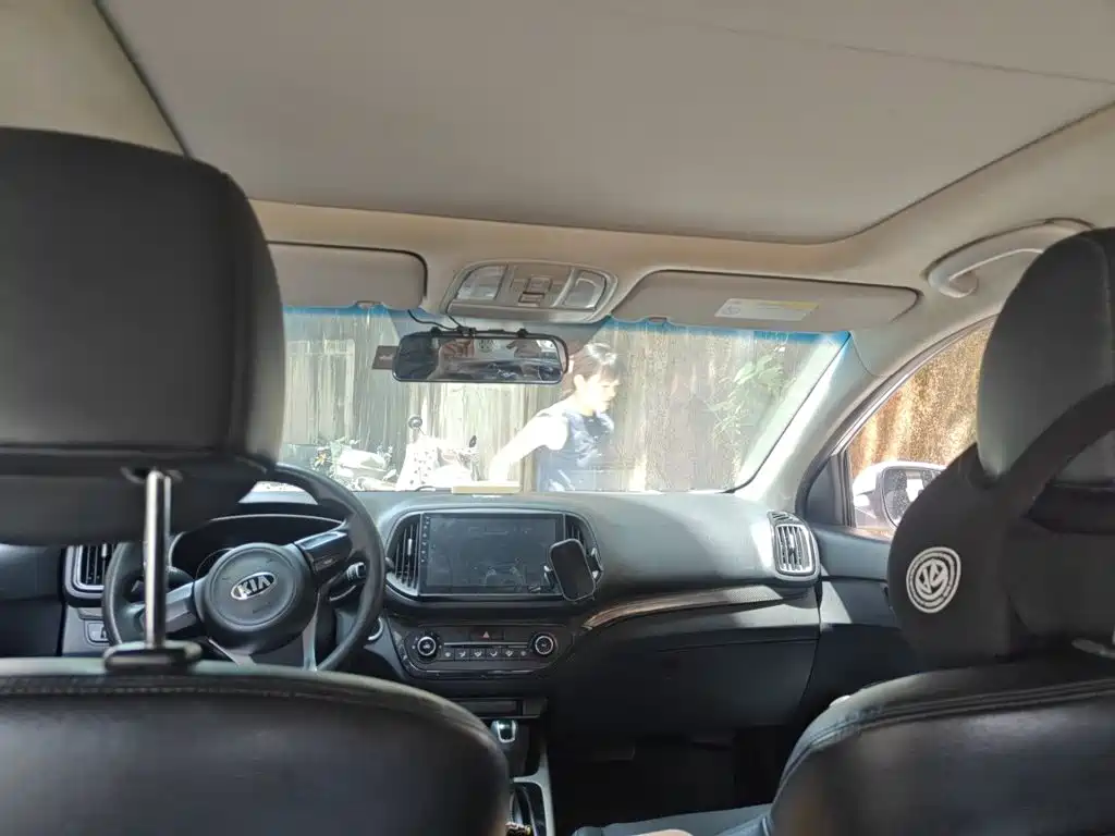 Kia KX3 2015 — фото 15