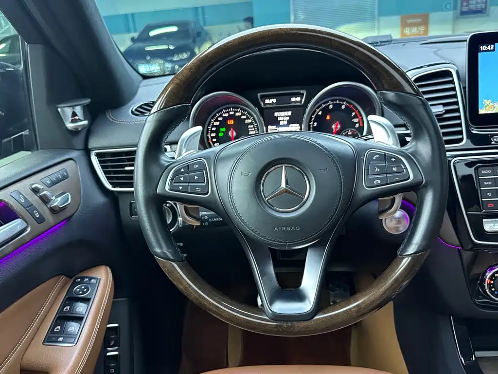 Mercedes-Benz GLS 2018 — фото 19