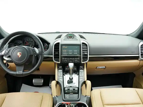 Porsche Cayenne 2014
