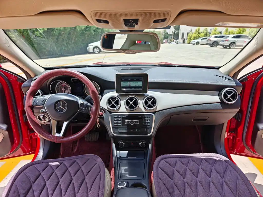 Mercedes-Benz GLA 2015 — фото 18