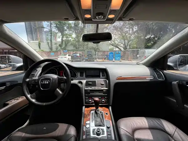 Audi Q7 2010