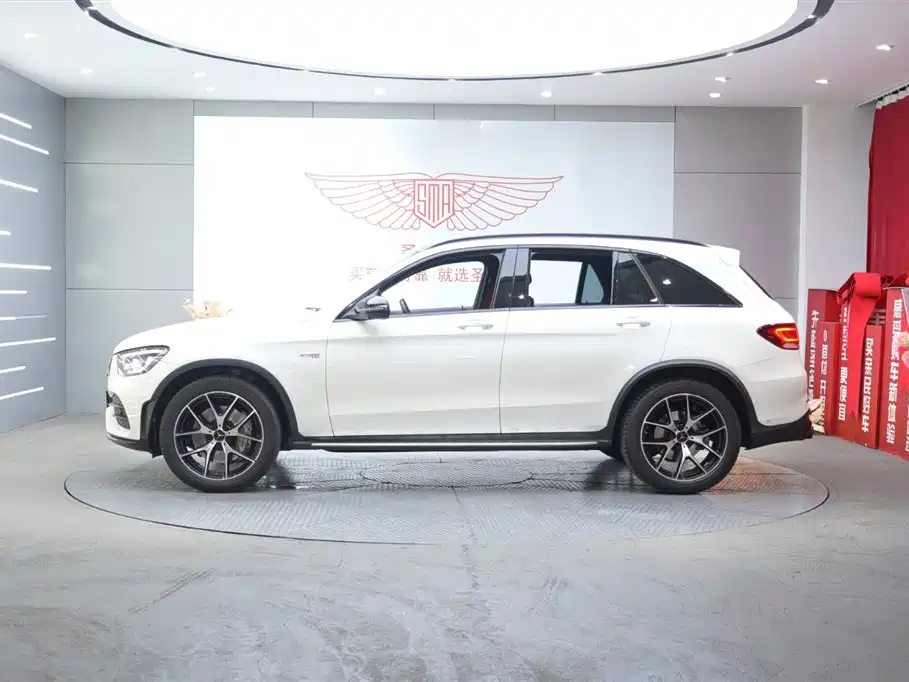 Mercedes-Benz GLC AMG 2022 — фото 4