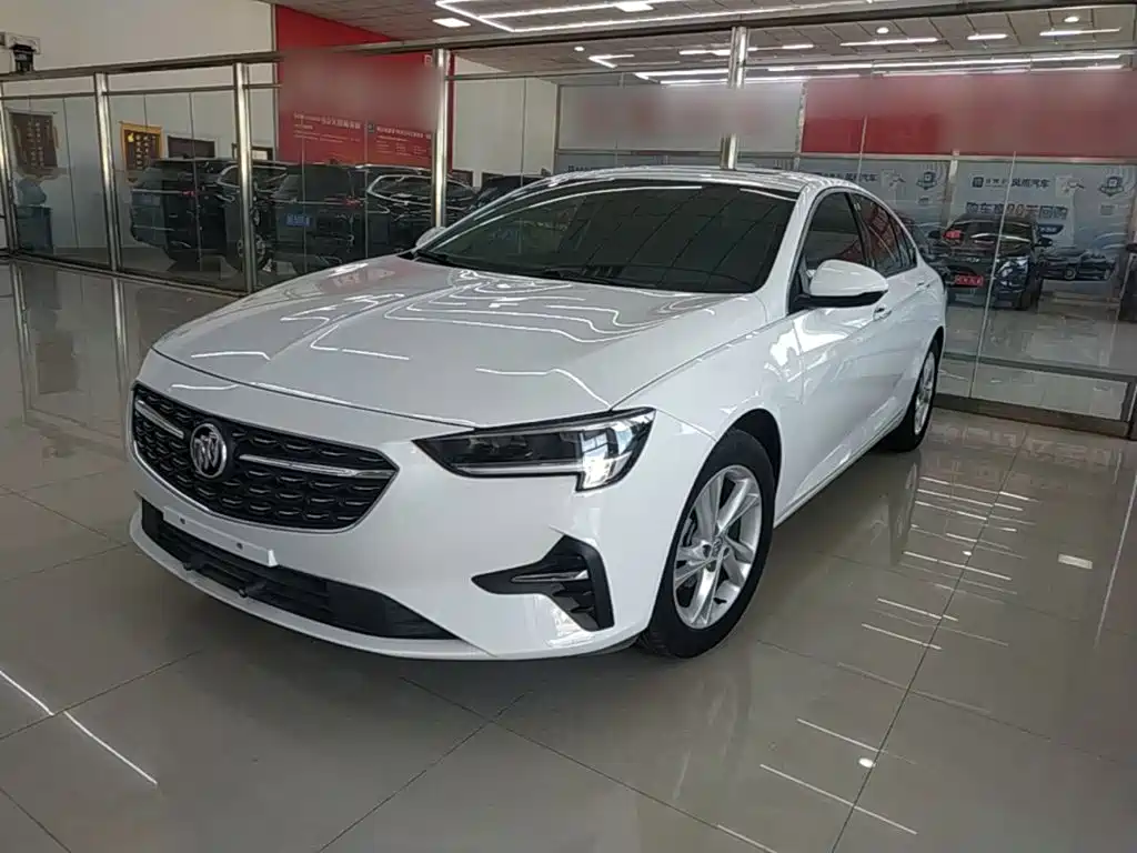 Buick Regal 2022 — фото 1