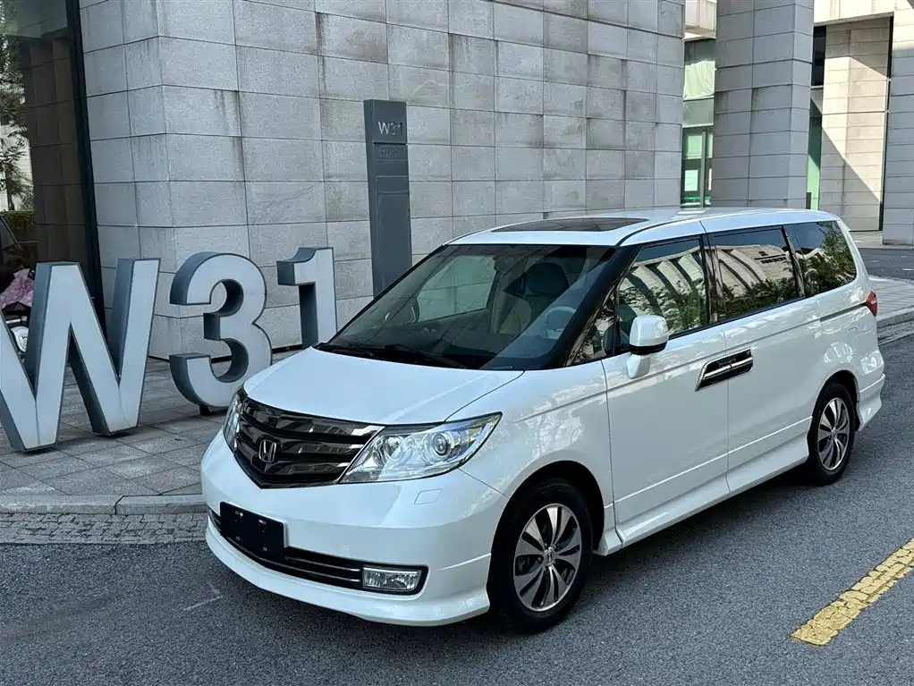 Honda Elysion 2014