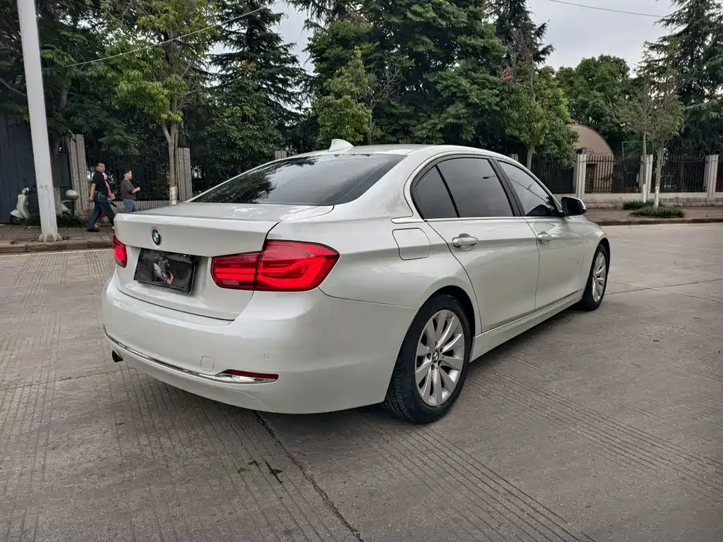 BMW 3 Series 2017