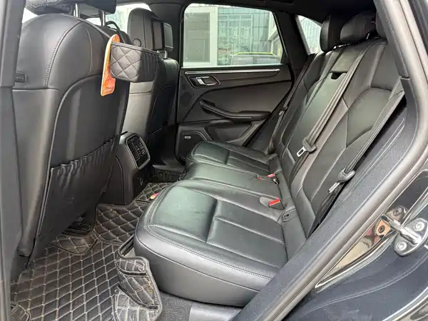 Porsche Macan 2022