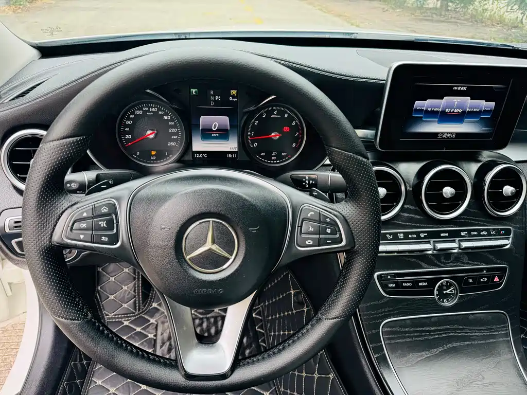 Mercedes-Benz C-Class 2016 — фото 8