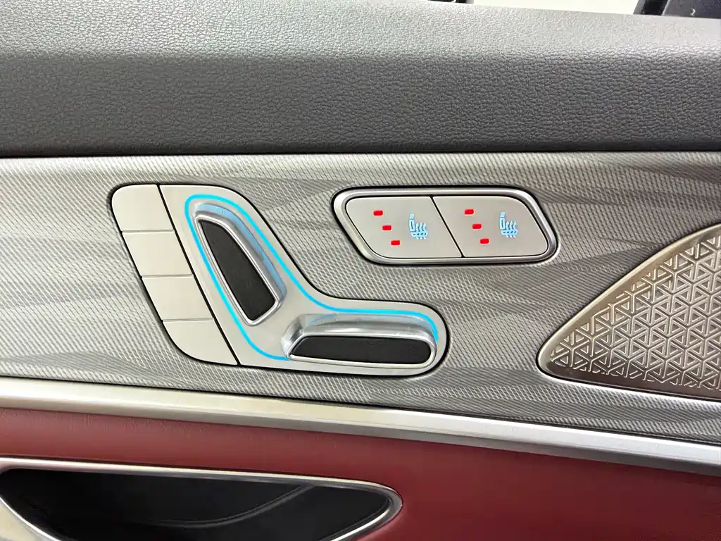 Jetour X70 PLUS 2022 — фото 16