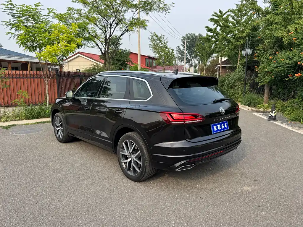 Volkswagen Touareg 2020 — фото 12