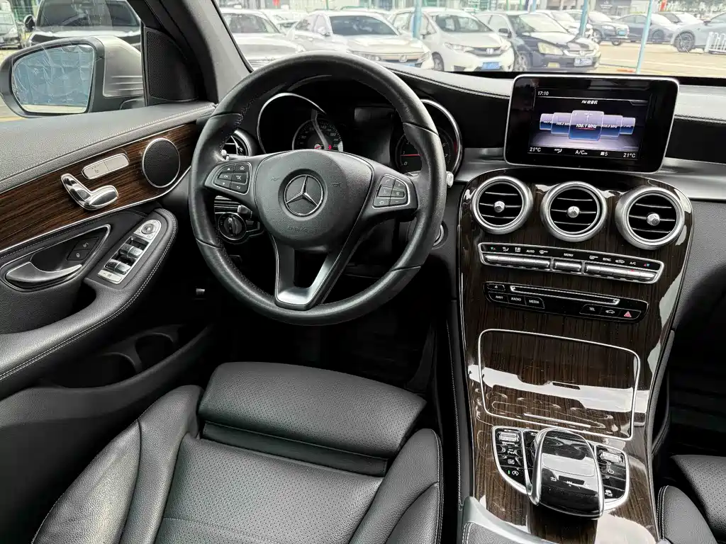 Mercedes-Benz GLC 2019 — фото 16