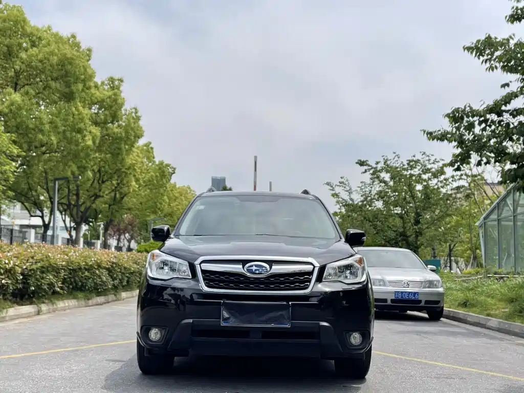 Subaru Forester 2015 — фото 2