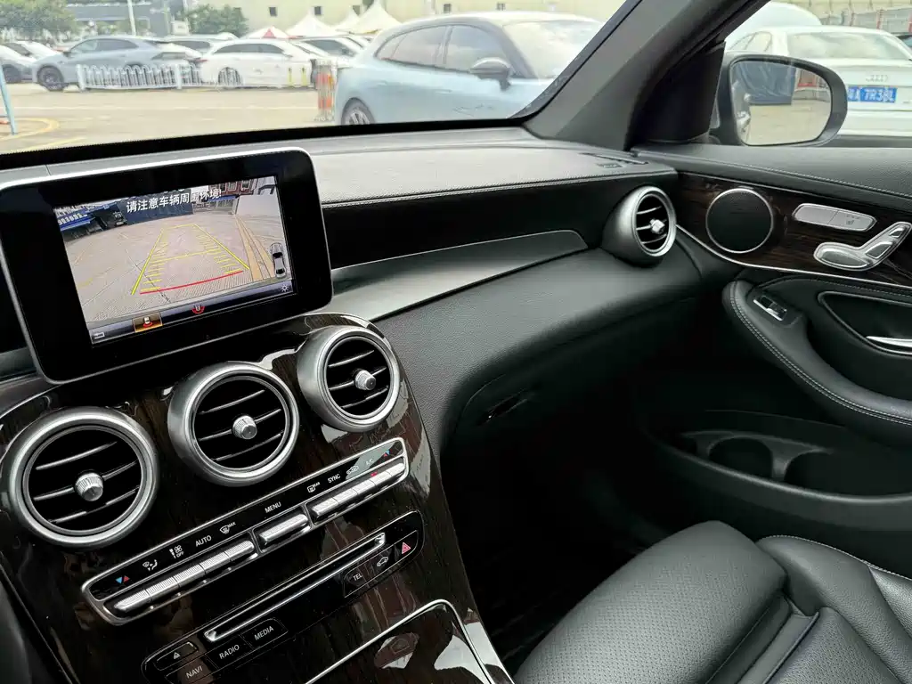 Mercedes-Benz GLC 2019 — фото 21