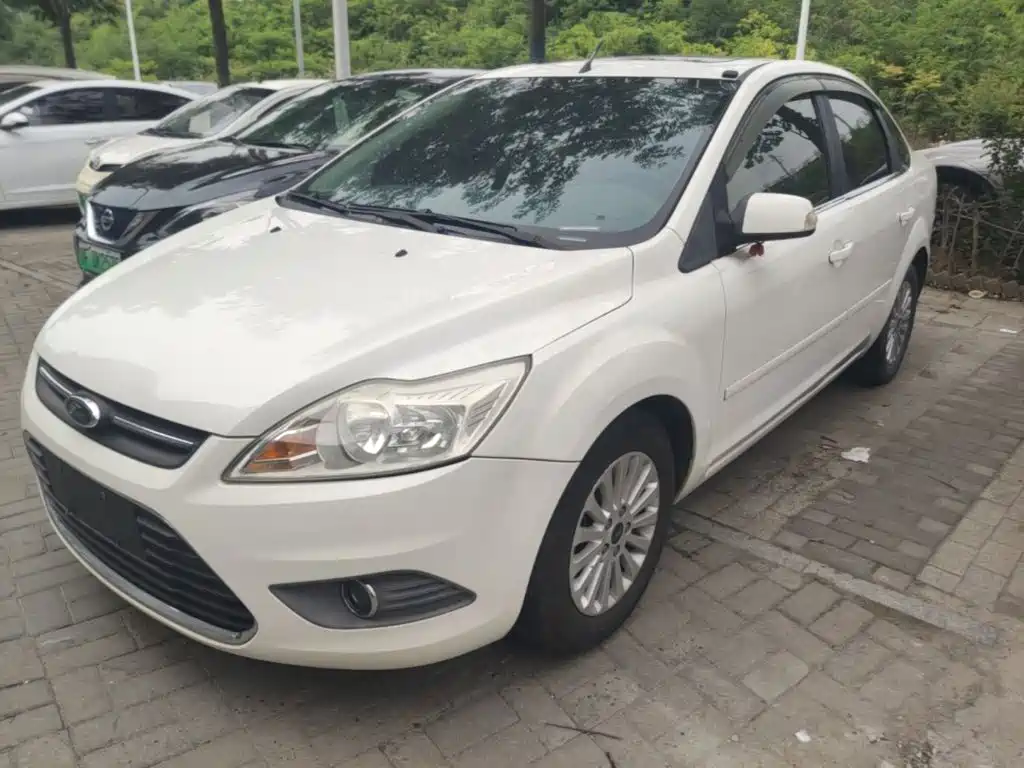 Ford Focus 2015 — фото 1