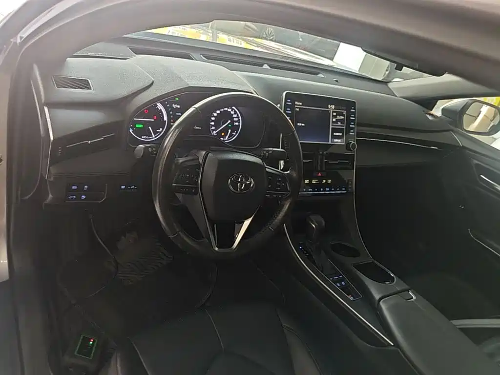 Toyota Avalon 2020 — фото 10