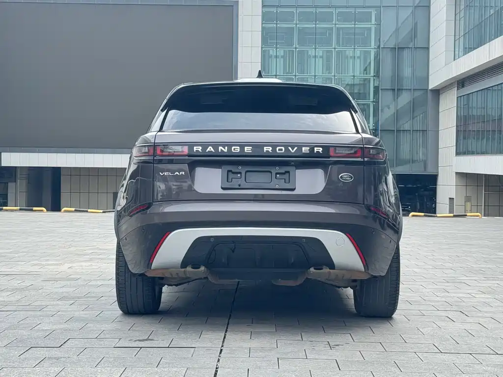 Land Rover Velar 2023 — фото 26