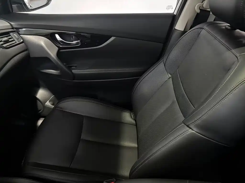 Nissan X-Trail 2023 — фото 15