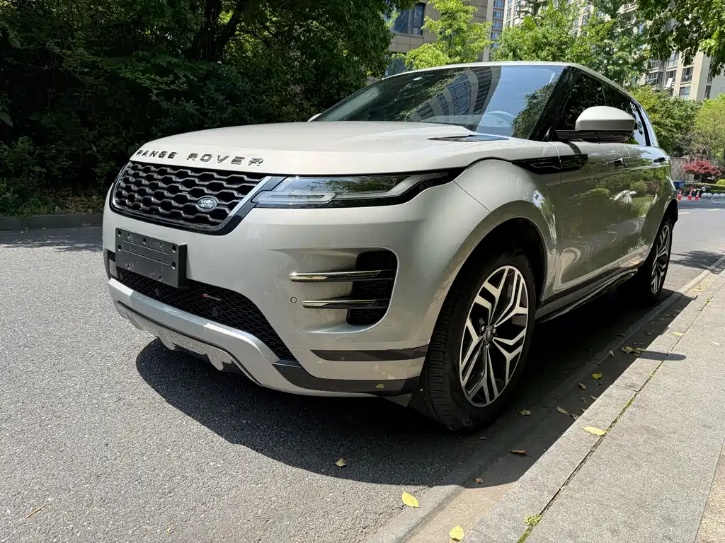 Land Rover Range Rover Evoque 2024 — фото 1