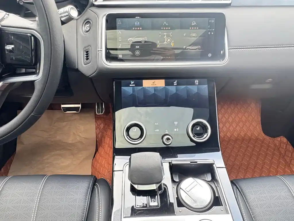 Land Rover Velar 2023 — фото 22