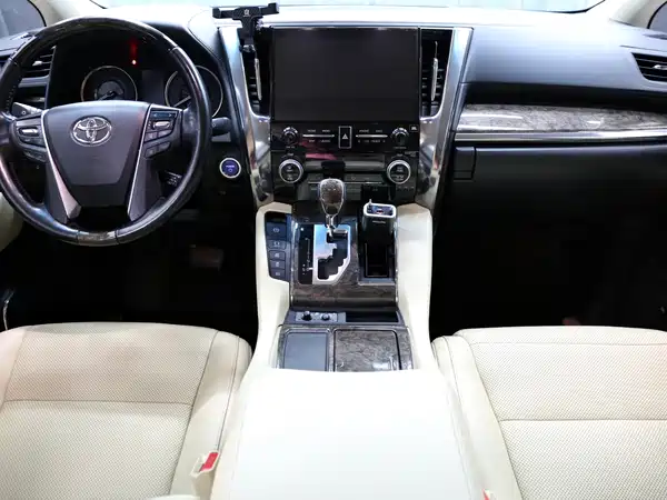 Toyota Vellfire 2020