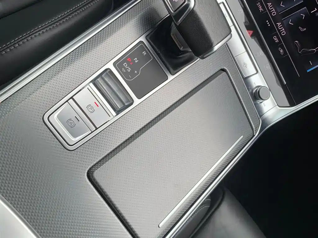 Audi A6L 2023 — фото 14