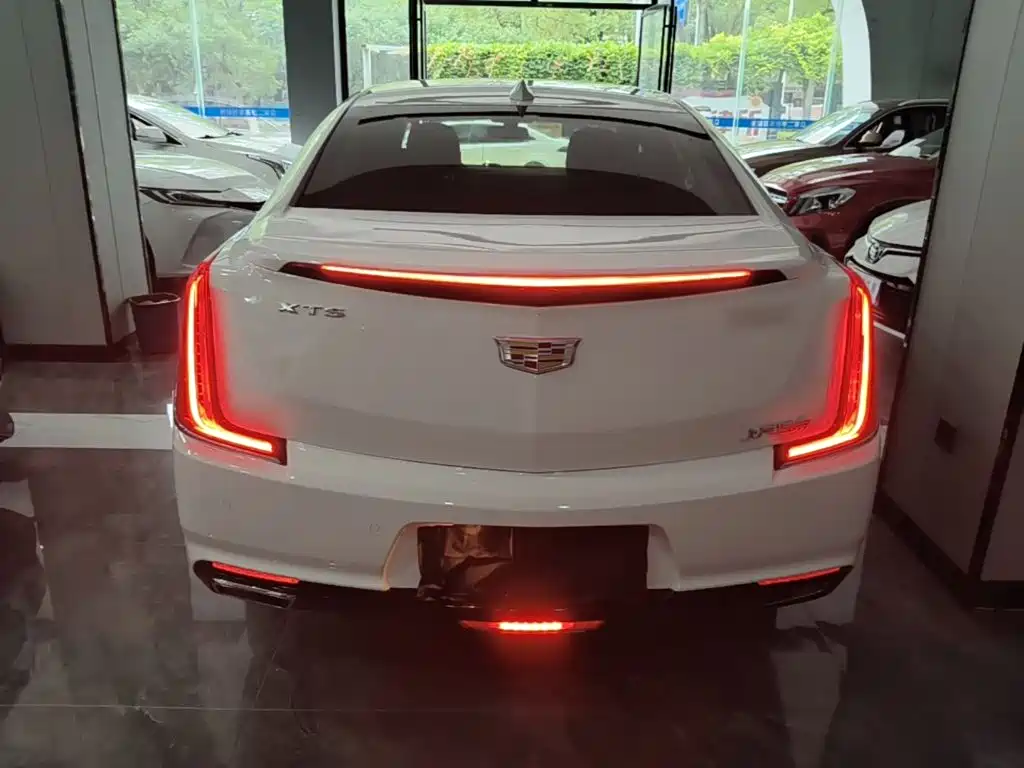 Cadillac XTS 2019 — фото 6